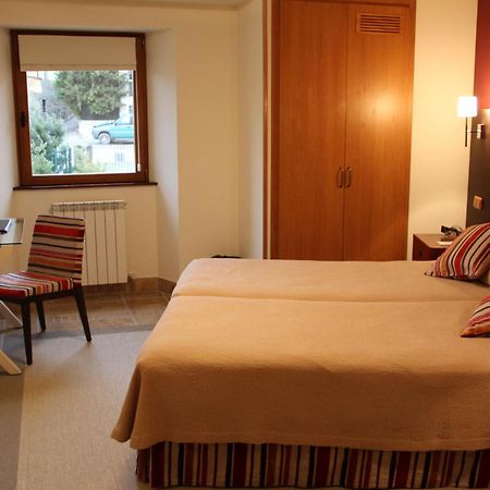 Hotel Palacio Dos Olivos Galdeano Ruang foto